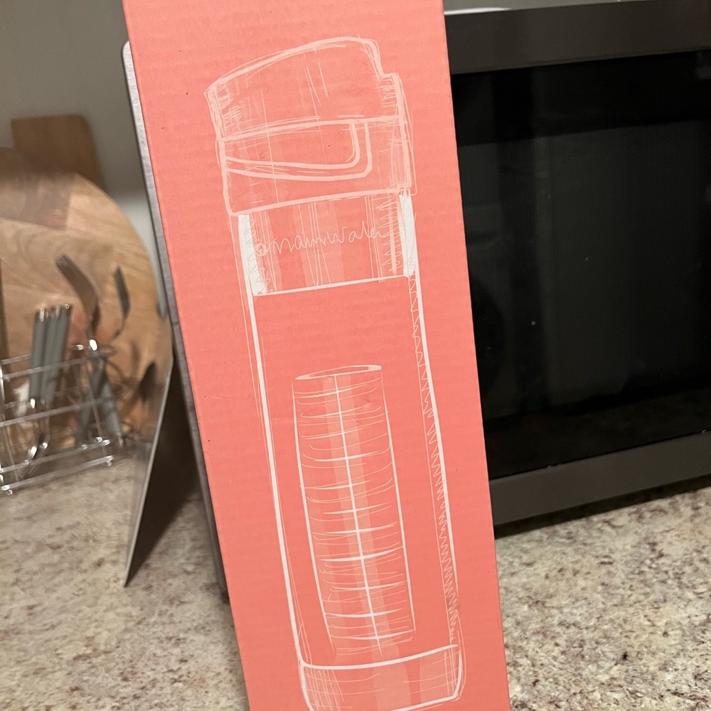 Mamiwata infusion water bottle